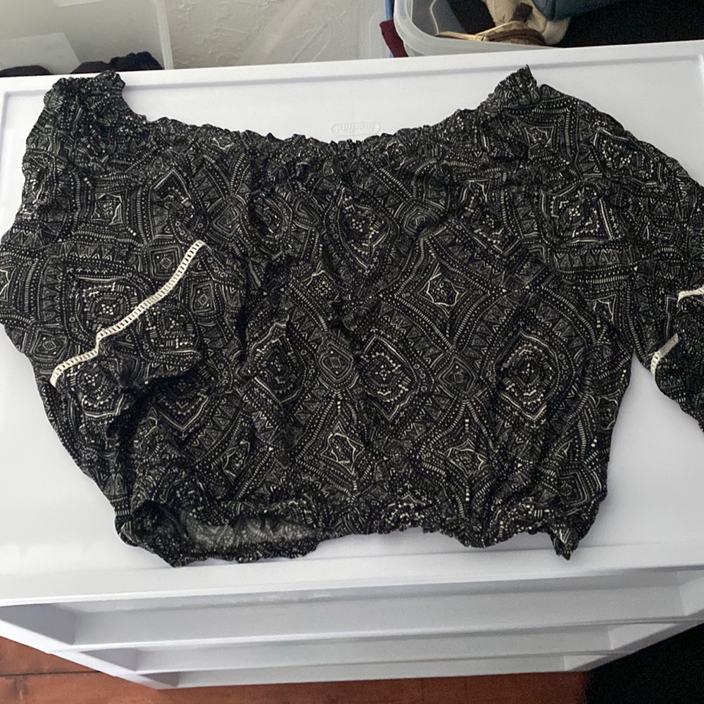 Forever 21 off shoulder top